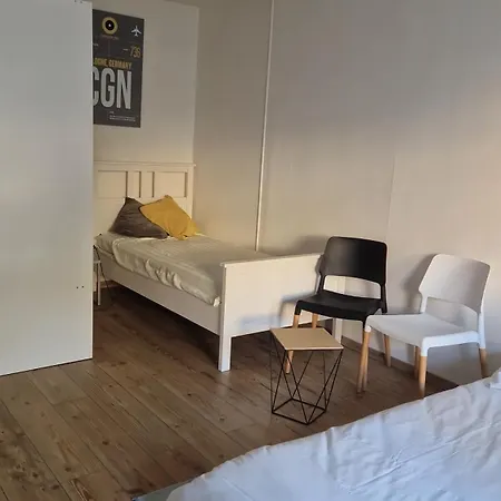 - Apartmán *